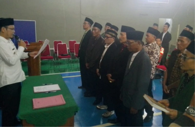 10 Ketua RW di Desa Ciheulang Dilantik