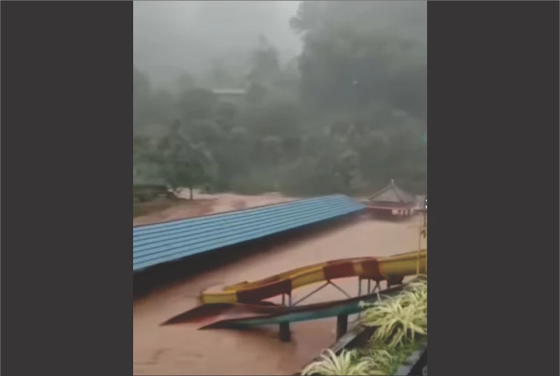 Banjir Bandang Terjang Mukapayung KBB