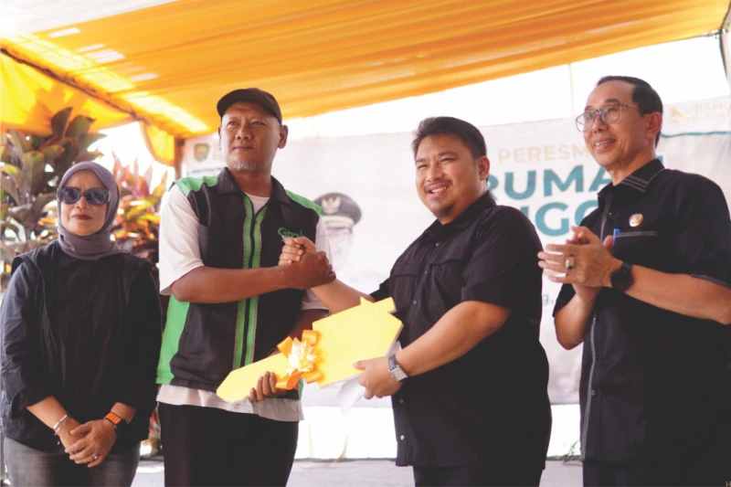 Bupati Reynaldy Resmikan Rumah Singgah Ojek Online Subang
