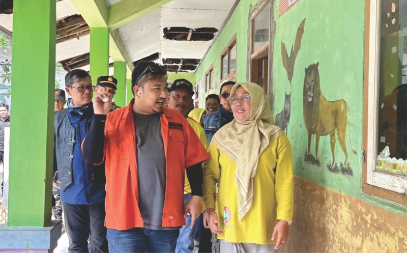 Bupati Subang Tinjau Proyek Rehabilitasi SD di Binong