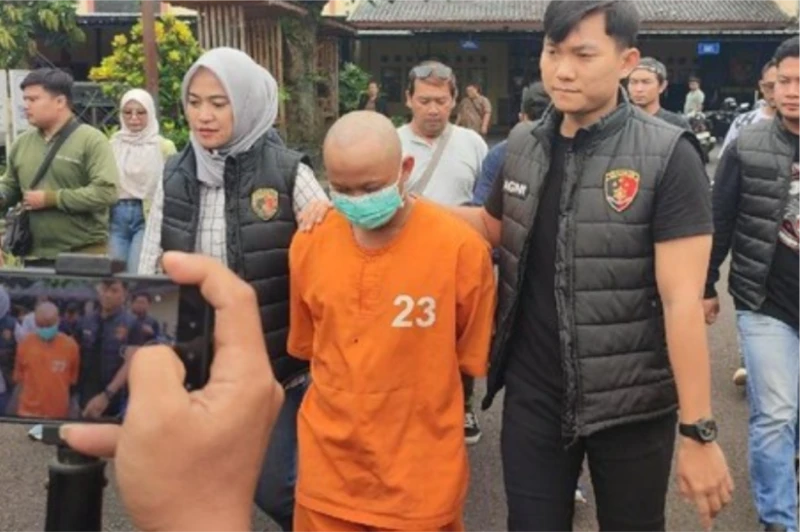 Cabuli 5 Santri, Guru Ngaji di Ciamis Berurusan Dengan Polisi Cabuli 5 Santri, Guru Ngaji di Ciamis Berurusan Dengan Polisi