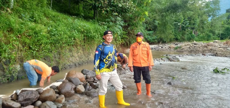 Cuaca Ekstrem di Subang Masih Mingkin Terjadi, Camat Tanjungsiang Ajak Warga Lestarikan Alam Cuaca Ekstrem di Subang Masih Mingkin Terjadi, Camat Tanjungsiang Ajak Warga Lestarikan Alam