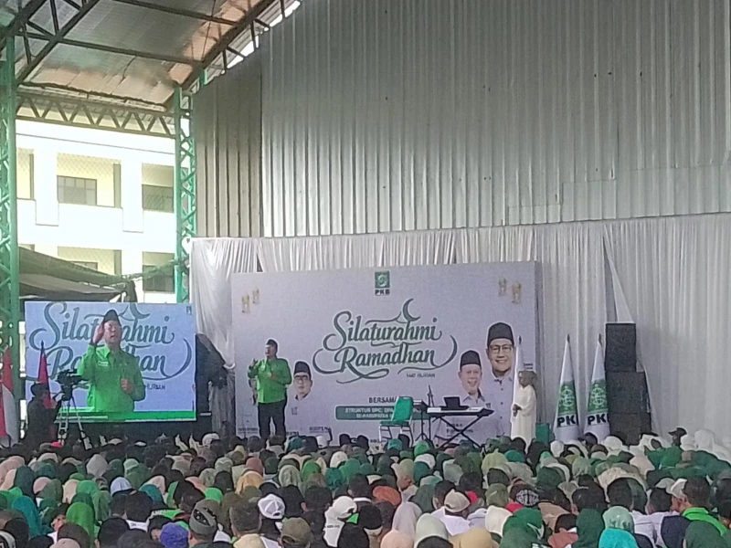 Cucun Syamsurijal Serahkan 31 Ambulan ke 31 PAC PKB di Kab.Bandung