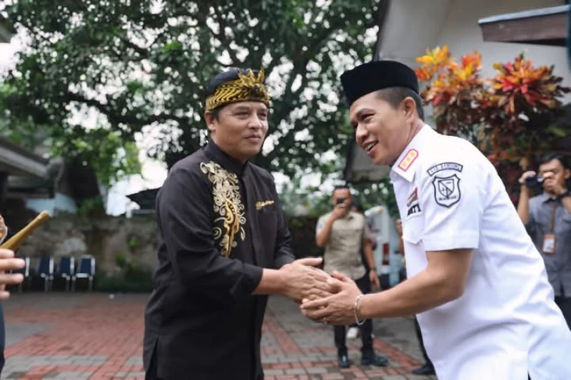 Duo Dadang Bertemu di Jelang HUT Kab.Bandung Duo Dadang Bertemu di Jelang HUT Kab.Bandung