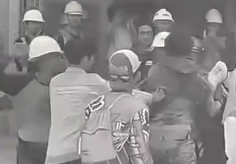 Gagal Curi Motor di Parkiran Proyek BYD, Pria Cicinde Diamuk Pekerja