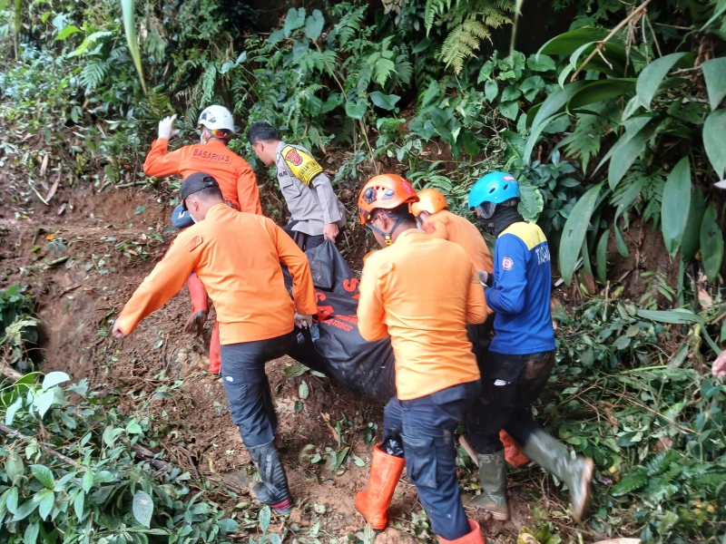 Hampir Sepekan Dicari, Korban Longsor di Sagalaherang, Subang Akhirnya Ditemukan