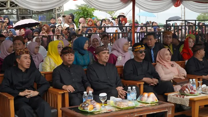 Hari Nelayan Pelabuhan Ratu Mengungkap Makna Pentingnya Menjaga Laut Hari Nelayan Pelabuhan Ratu Mengungkap Makna Pentingnya Menjaga Laut