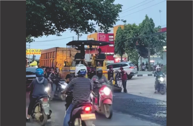 Jalan Raya Subang - Pamanukan Mulai Diperbaiki