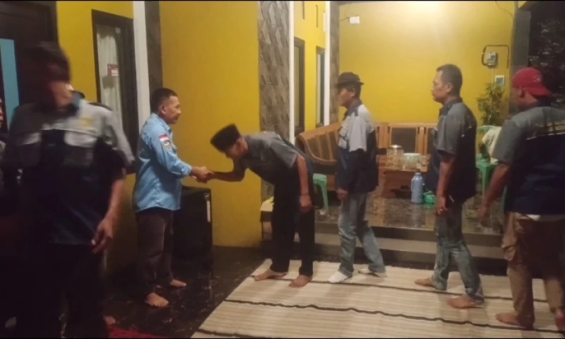 Kades Lengkong Menerima Silaturahmi Pansus Paguyuban Mandiri Kades Lengkong Menerima Silaturahmi Pansus Paguyuban Mandiri