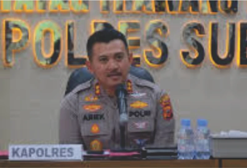 Kapolres dan Seniman Subang Bahas Kasus Aiptu Hendra Gunawan Kapolres dan Seniman Subang Bahas Kasus Aiptu Hendra Gunawan