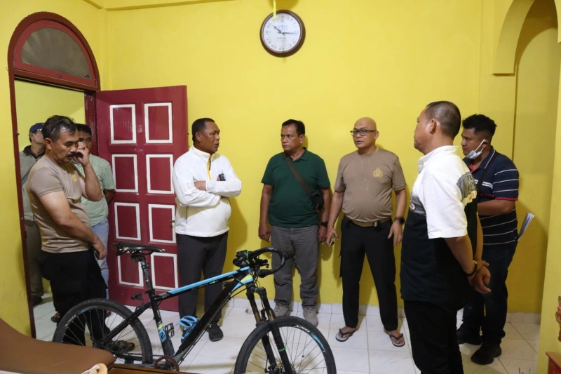 Kapolres Simalungun Pantau Olah TKP Penemuan Mayat Pelajar Dengan Kepala Tertutup Plastik