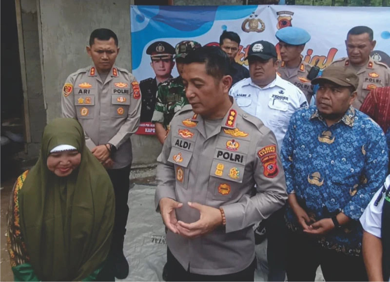 Kapolresta Bandung Kunjungi Proyek Rutilahu di Arjasari Kapolresta Bandung Kunjungi Proyek Rutilahu di Arjasari