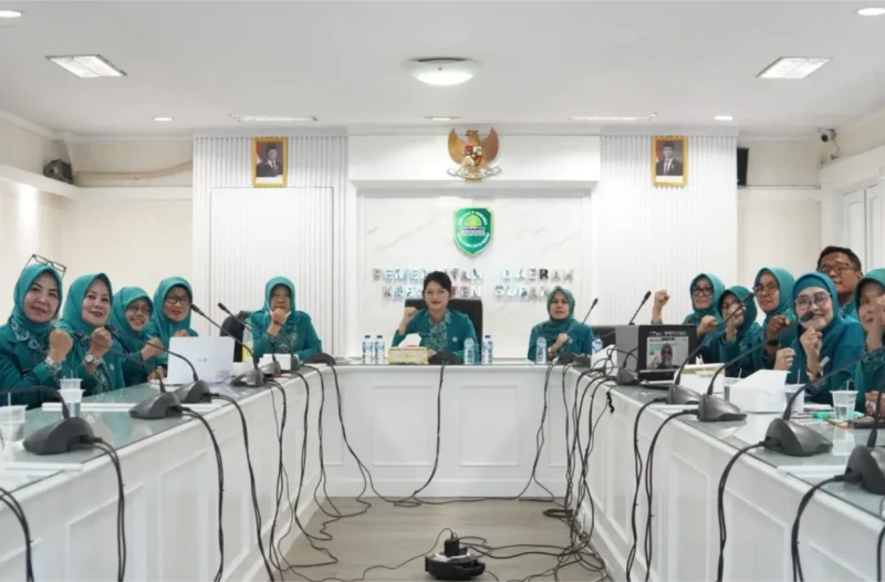 Ketua TP PKK Subang Bersama Jajaran Ikut Rakerda Daring. Ini isinya