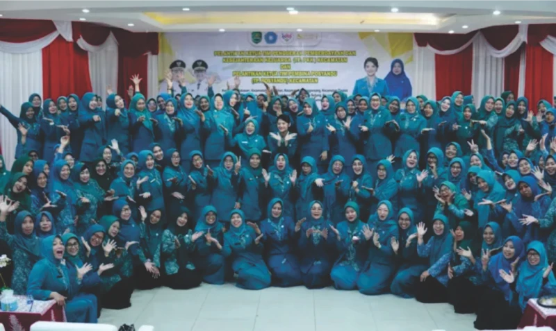 Ketua TP PKK Subang Lantik Pengurus TP PKK di 12 Kecamatan