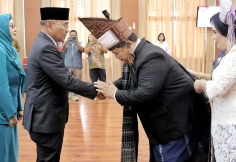Mixnon Andreas Simamora Dilantik Jadi Sekda Simalungun Mixnon Andreas Simamora Dilantik Jadi Sekda Simalungun
