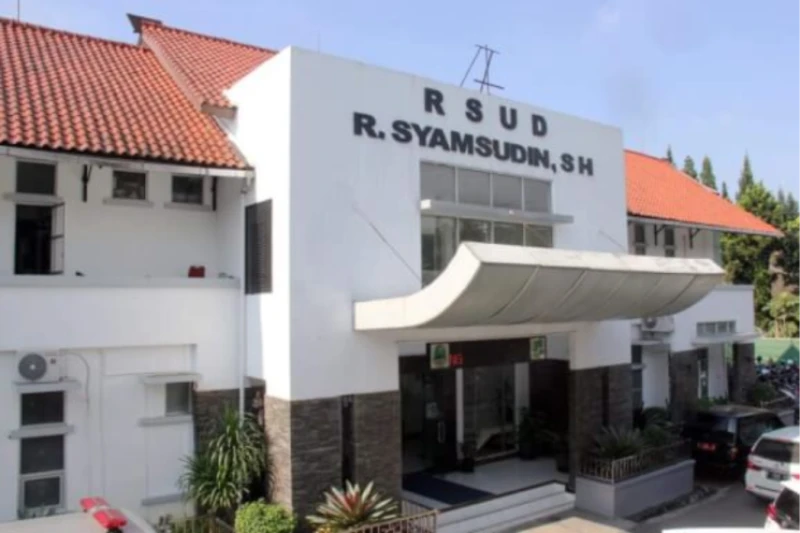 Pasien Lansia Nekad Loncat dari Lantai 3 RSUD R Syamsudin SH