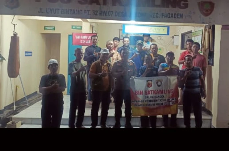 Pemdes Jabong; Jaga Silaturahmi Lewat Siskamling