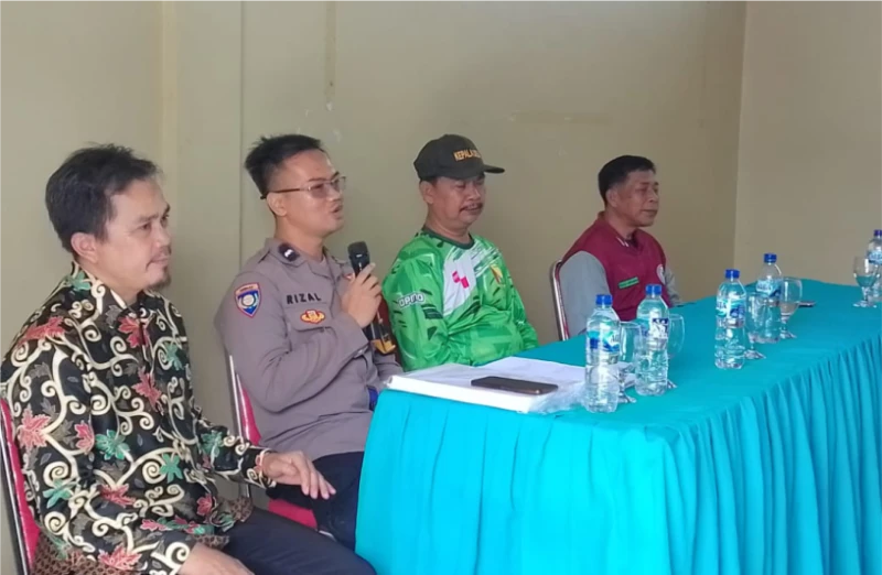 Pemdes Pakutandang, Kab.Bandung Bagikan Insentif RT/RW