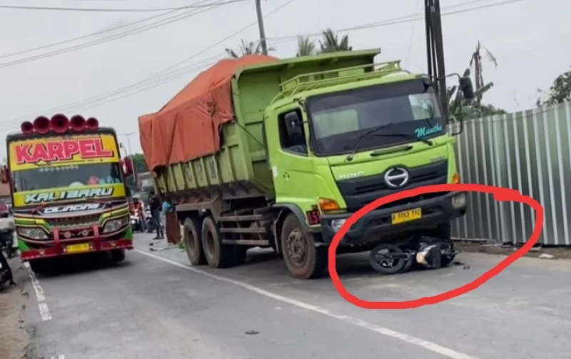 Penumpang Motor di Subang Tewas Terlindas Truk Tanah