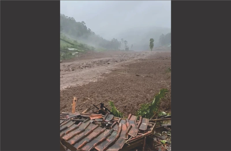 Puluhan Rumah di Cisarua KBB Tertimbun Longsor, 5 Orang Meninggal, 89 Lainnya Masih Dicari