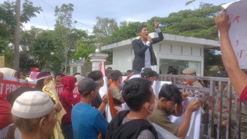 Puluhan Warga Nagori Banjar Hulu, Simalungun, Minta Pangulunya yang Korup Dimaafkan