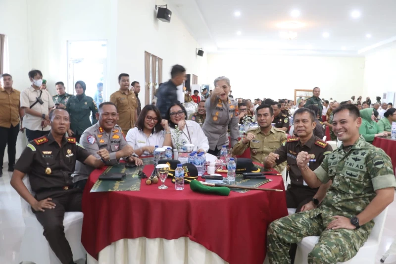 Ramah Tamah Bersama Danrem 022/Pantai Timur Baru, Kapolres Simalungun; pertemuan ini sangat penting Ramah Tamah Bersama Danrem 022/Pantai Timur Baru, Kapolres Simalungun; pertemuan ini sangat penting