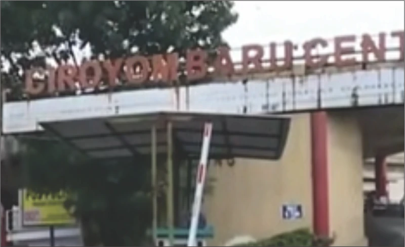 Ratusan Lapak PKL di Pasar Ciroyom Kota Bandung, Dibongkar