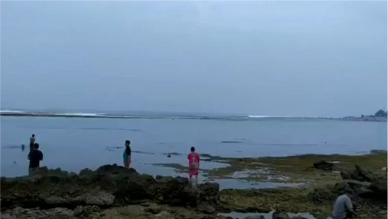 Rina Hilang Saat Sedang "Ngobor" Kerang Mata Lembu