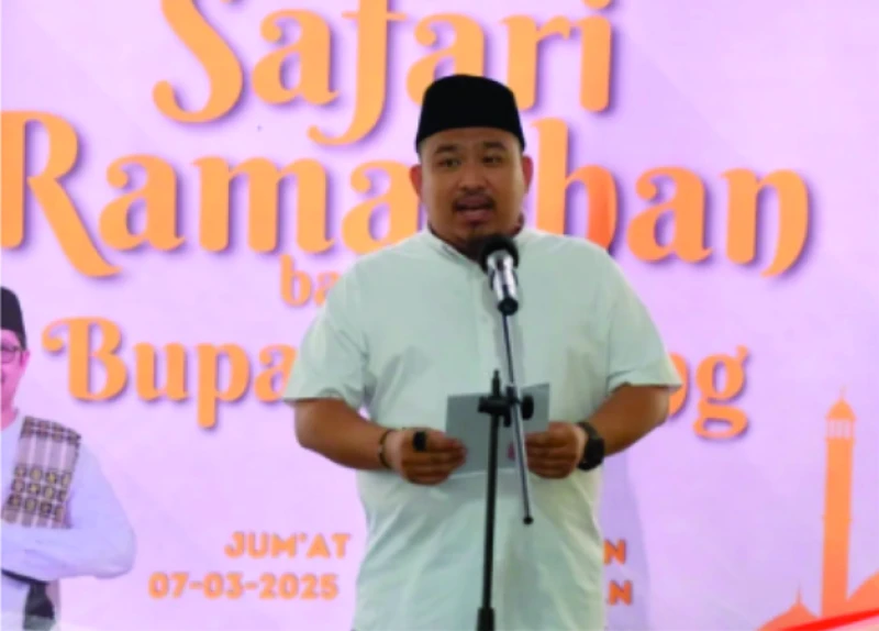 Safari Ramadhan di Pamanukan, Bupati Subang Serahkan Santunan Pada Masyarakat Safari Ramadhan di Pamanukan, Bupati Subang Serahkan Santunan Pada Masyarakat