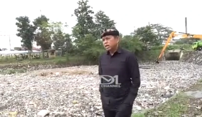 Sampah di Sungai Citarum Mulai Dibersihkan
