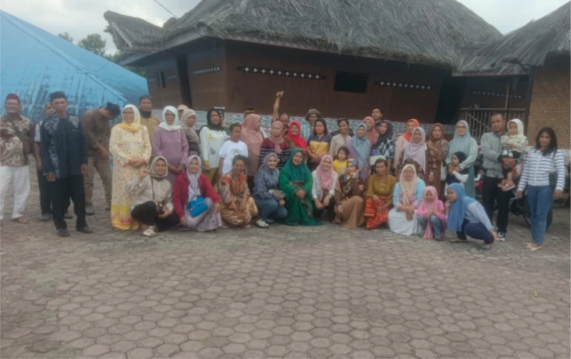 Silaturahmi Dua Kelompok Saragih Berlangsung Penuh Kehangatan Silaturahmi Dua Kelompok Saragih Berlangsung Penuh Kehangatan