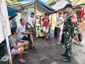 Babinsa Desa Manggungharja Ajak Masyarakat Jaga Kekompakan Untuk Keamanan dan Ketertiban