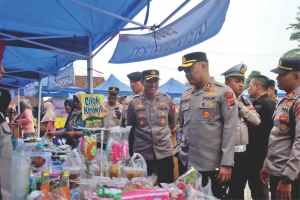 GPM Polres Subang di Kalijati Diserbu Warga