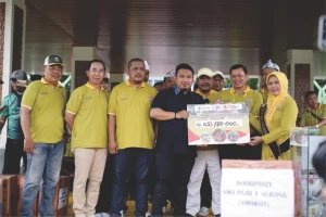 PGRI Subang Sumbang Uang Tunai ke Korban Bencana Sumatera