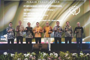 PT BPR Subang Gemi Nastiti Kembali Menerima TOP BUMD Awards