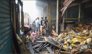 Ratusan Kios di Pasar Rebo Purwakarta Ludes Terbakar. Aparat Masih Melakukan Penyelidikan