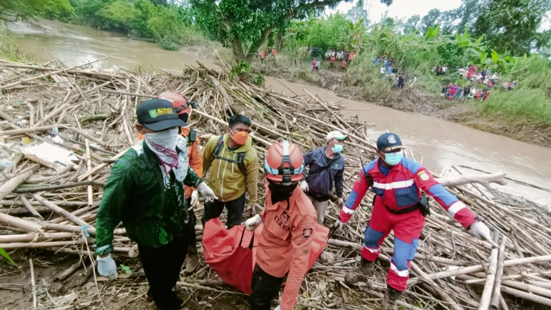 Korban Hanyut di Sungai Ciasem Subang, Ditemukan Sekitar 25 Km dari Titik Awal
