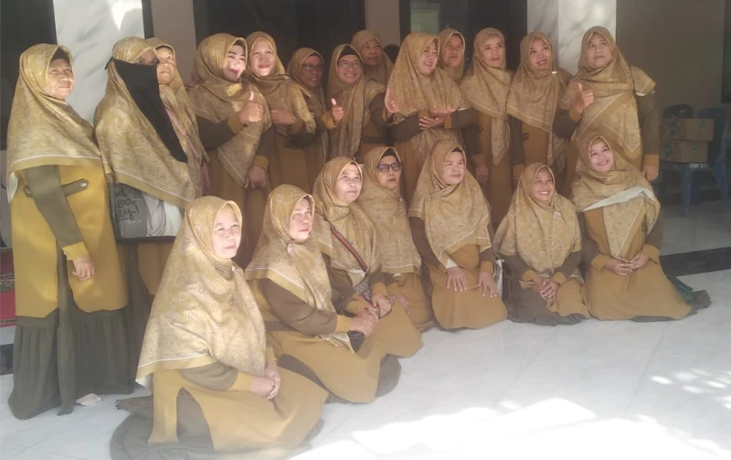 Warga RW10 Kelurahan Soklat Subang Kompak Gelar Maulid Nabi
